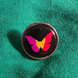 Pin Redondo Mariposa Republicana